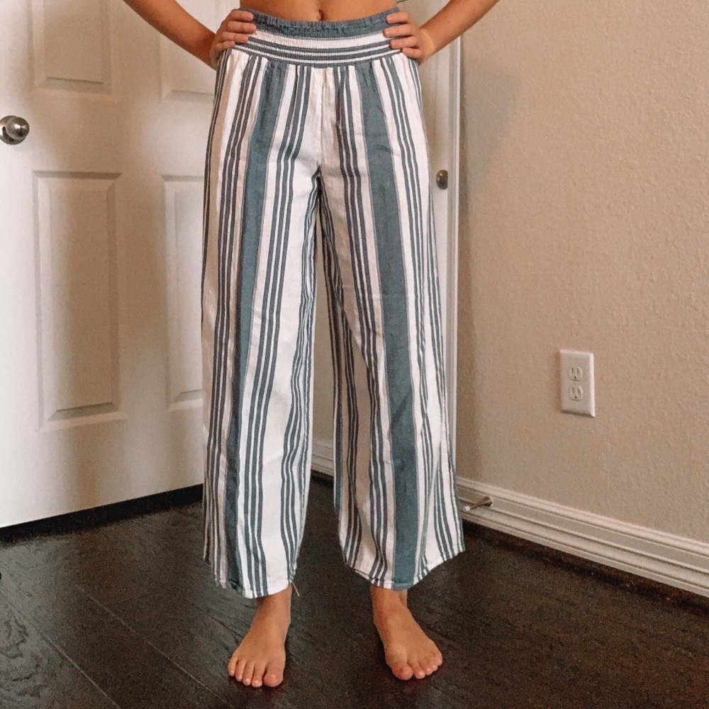Altair's State flowy pants - Picture 4 of 5